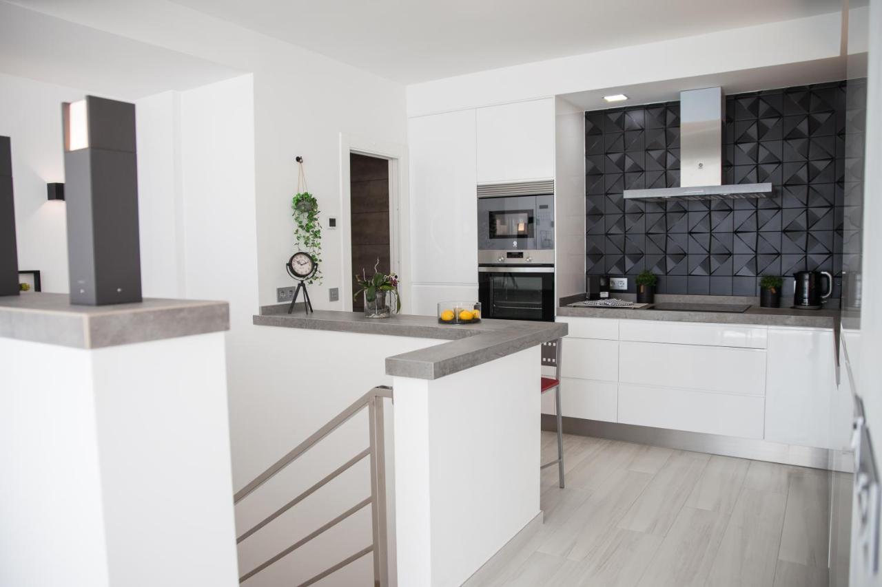 Spacious 200 Sq.M. Penthouse With Sea View Terraces Torremolinos Exteriör bild