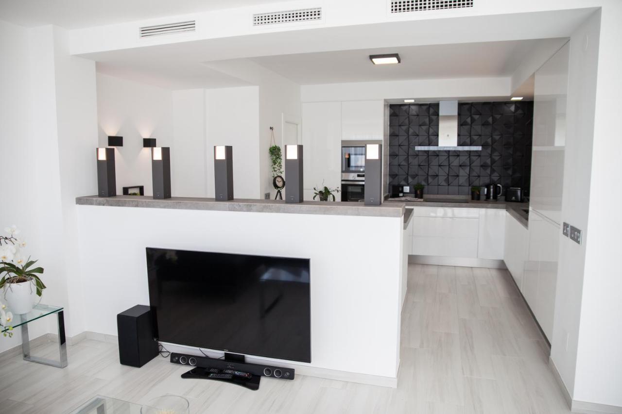 Spacious 200 Sq.M. Penthouse With Sea View Terraces Torremolinos Exteriör bild