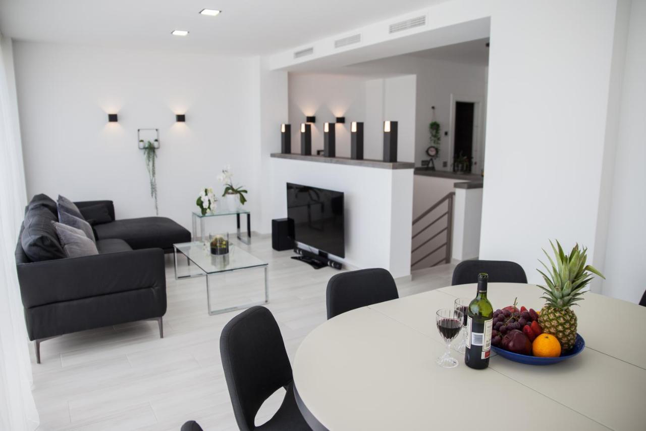 Spacious 200 Sq.M. Penthouse With Sea View Terraces Torremolinos Exteriör bild