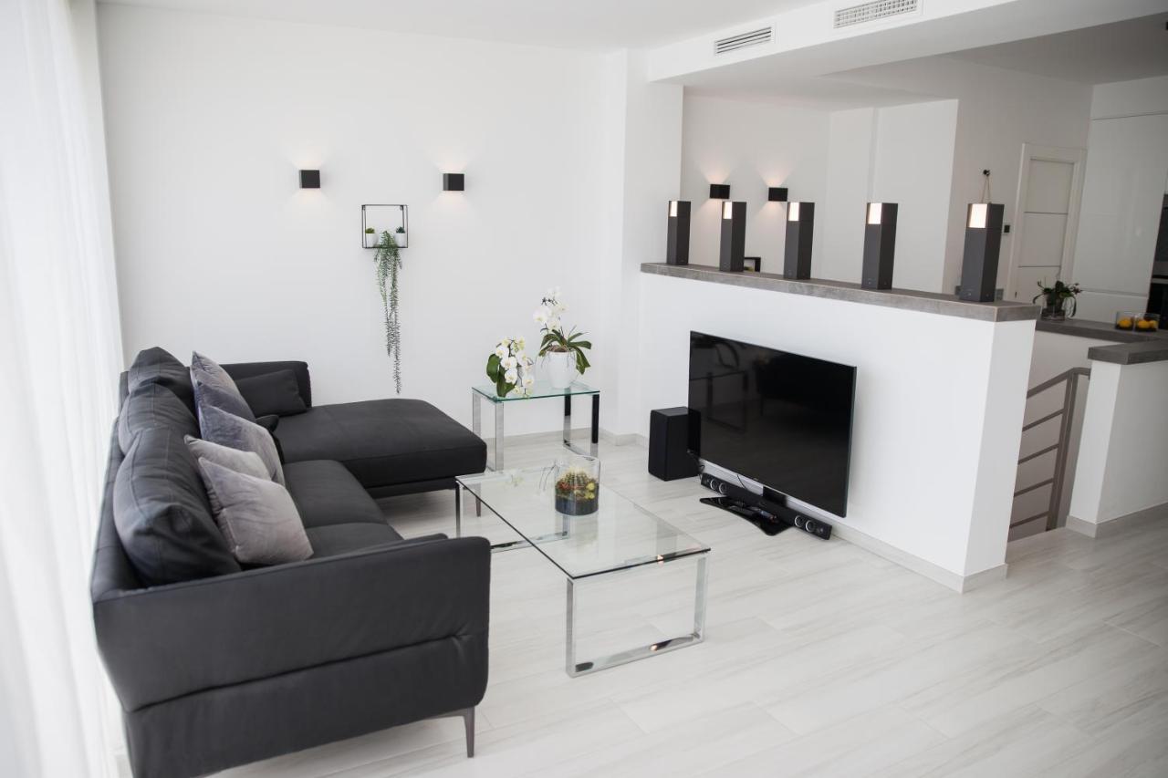 Spacious 200 Sq.M. Penthouse With Sea View Terraces Torremolinos Exteriör bild